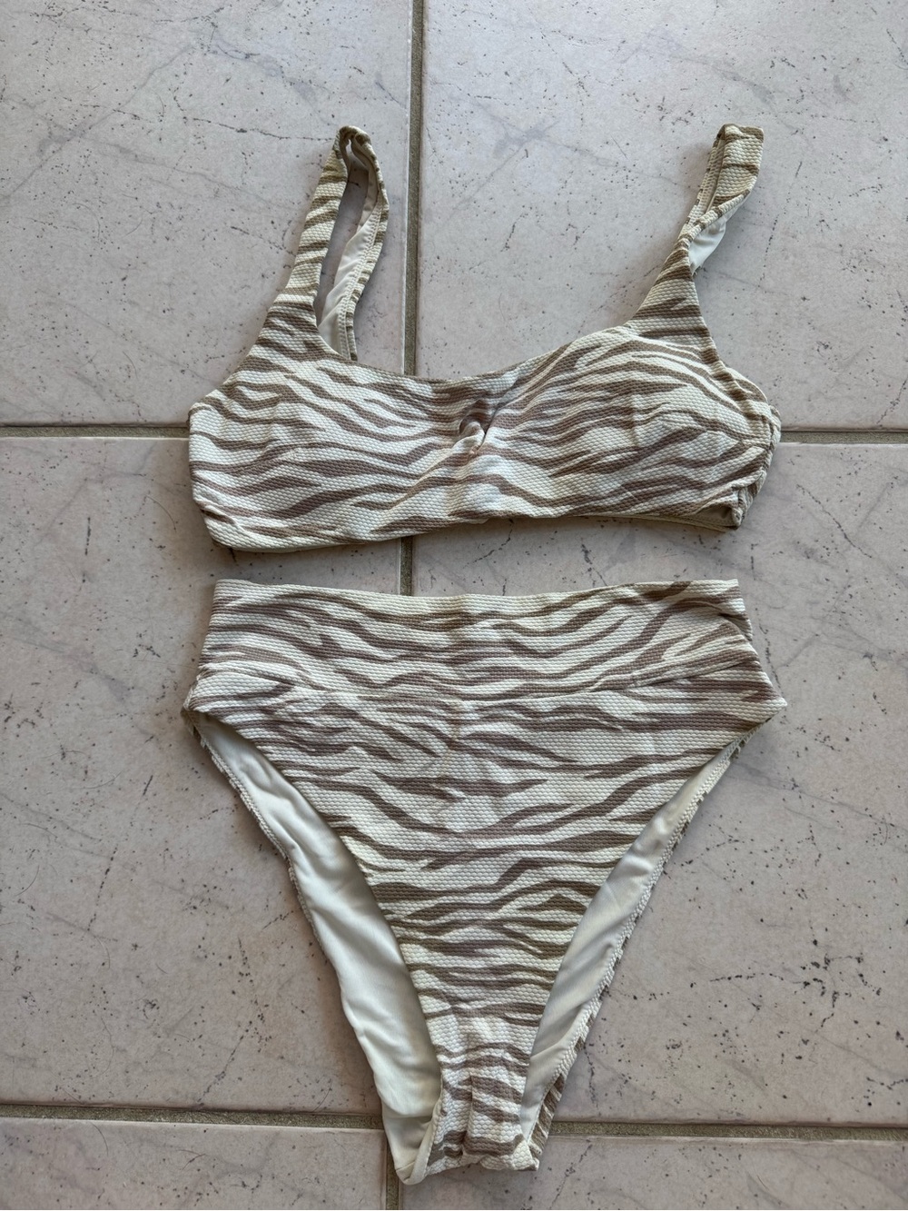 Textured Zebra Print High-Waist Bikini Bottoms - Beige & Taupe